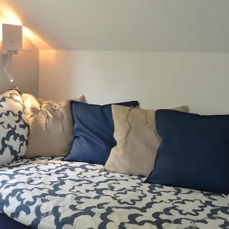 Leukderhuisje * Geulle