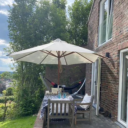Leukderhuisje Meerssen Guelle